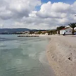 Radic-perfect Location For Summer Activities Апартаменти *