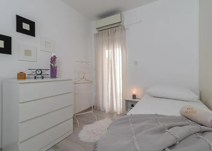 Radic-perfect Location For Summer Activities Trogir