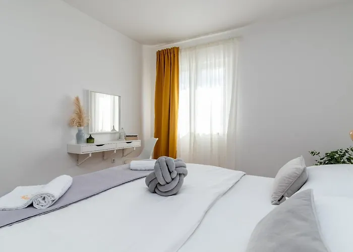 Radic-perfect Location For Summer Activities