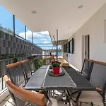 아파트 Radic-perfect Location For Summer Activities *